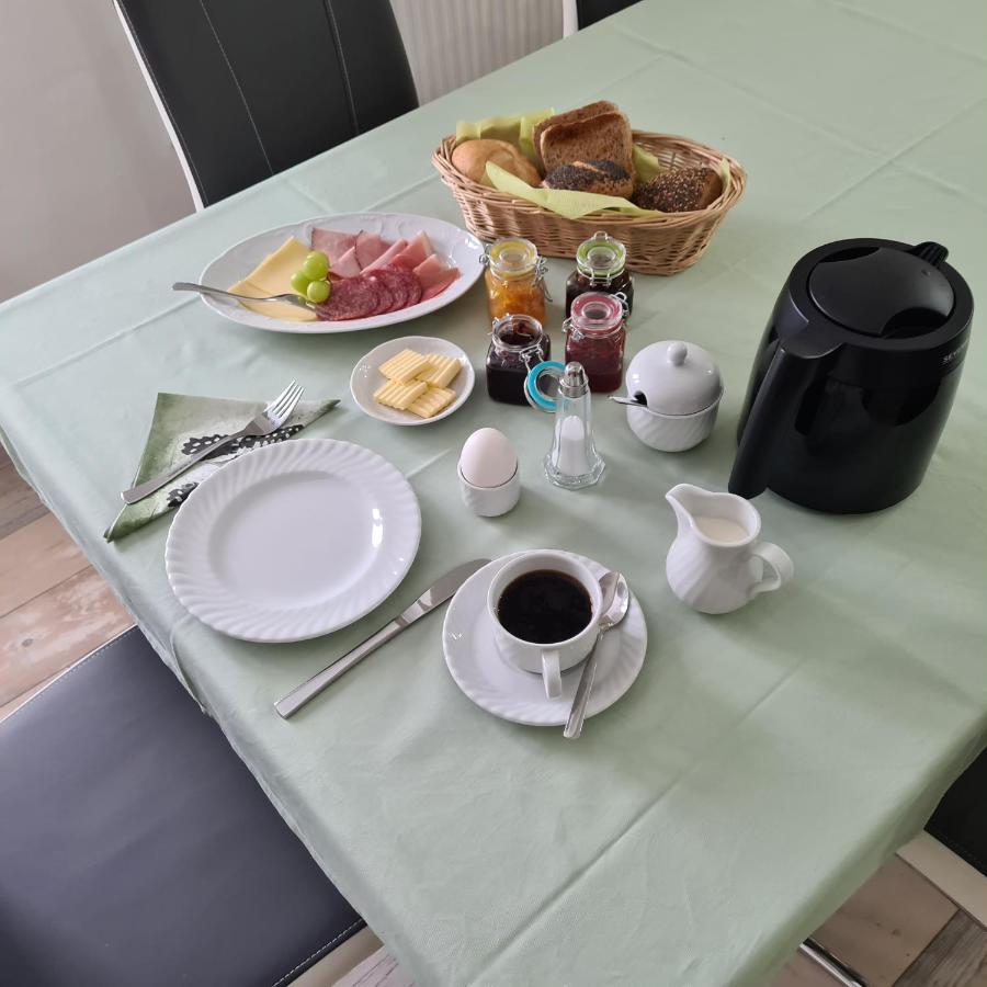 Gaestezimmer Treuen - Bed & Breakfast Eksteriør bilde